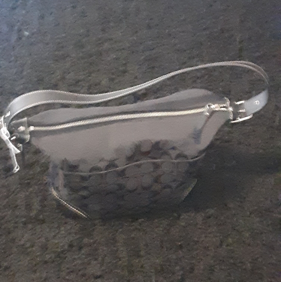 Coach small handbag - Picture 6 of 6